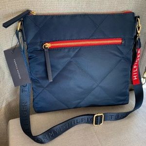 Tommy Hilfiger Womens Kensington Quilt Nylon Xbody